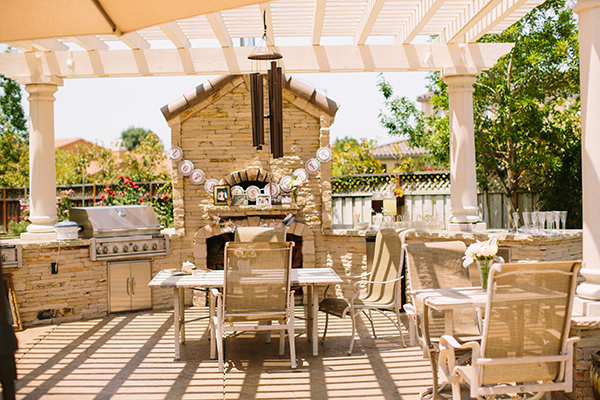 backyard-bridal-shower-in-peach-and-gold