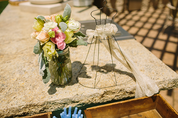backyard-bridal-shower-in-peach-and-gold