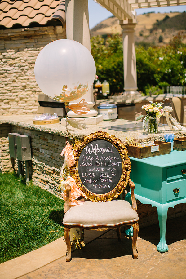 backyard-bridal-shower-in-peach-and-gold
