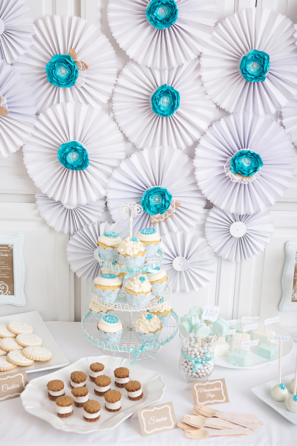 blue-and-white-cake-table-ideas