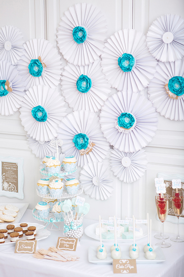 blue-and-white-cake-table-ideas