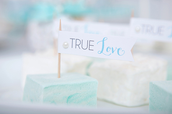 blue-and-white-cake-table-ideas
