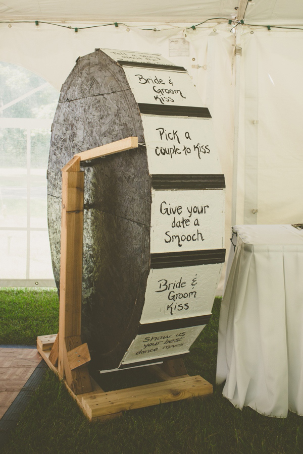 brown-and-white-wisconsin-wedding