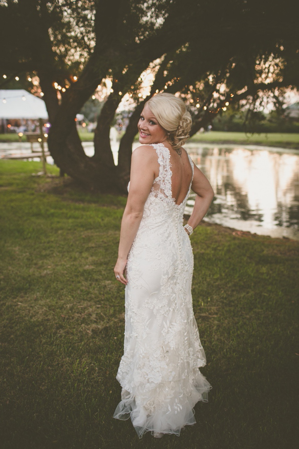 brown-and-white-wisconsin-wedding