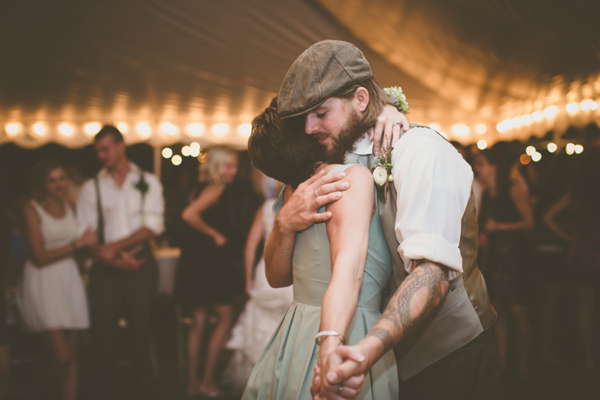 brown-and-white-wisconsin-wedding
