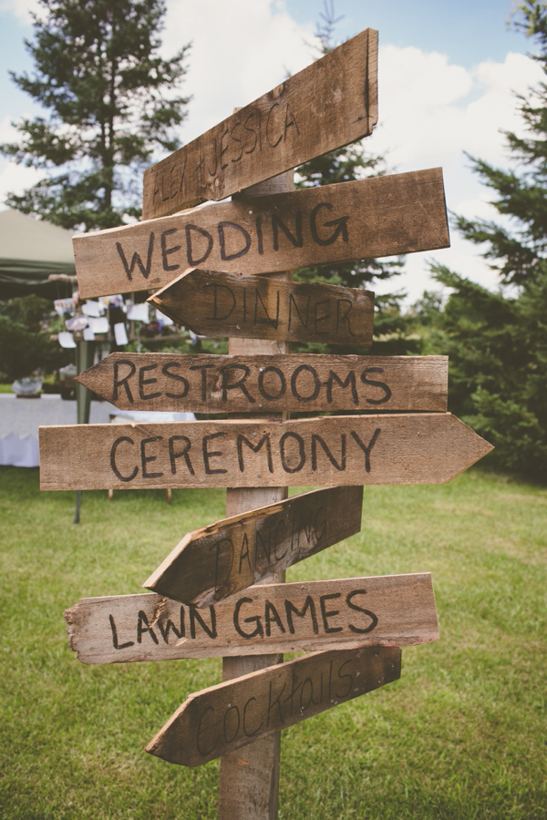 brown-and-white-wisconsin-wedding
