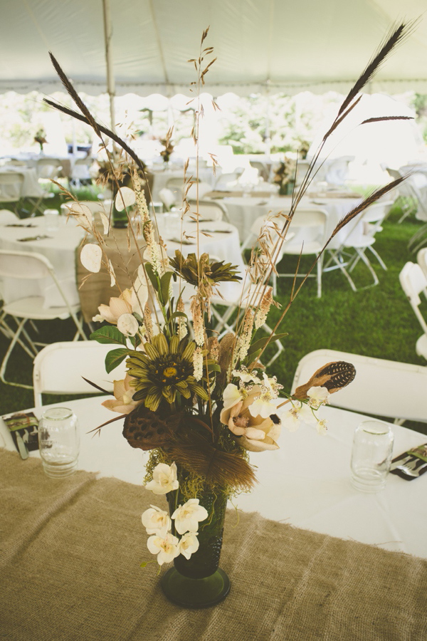 brown-and-white-wisconsin-wedding