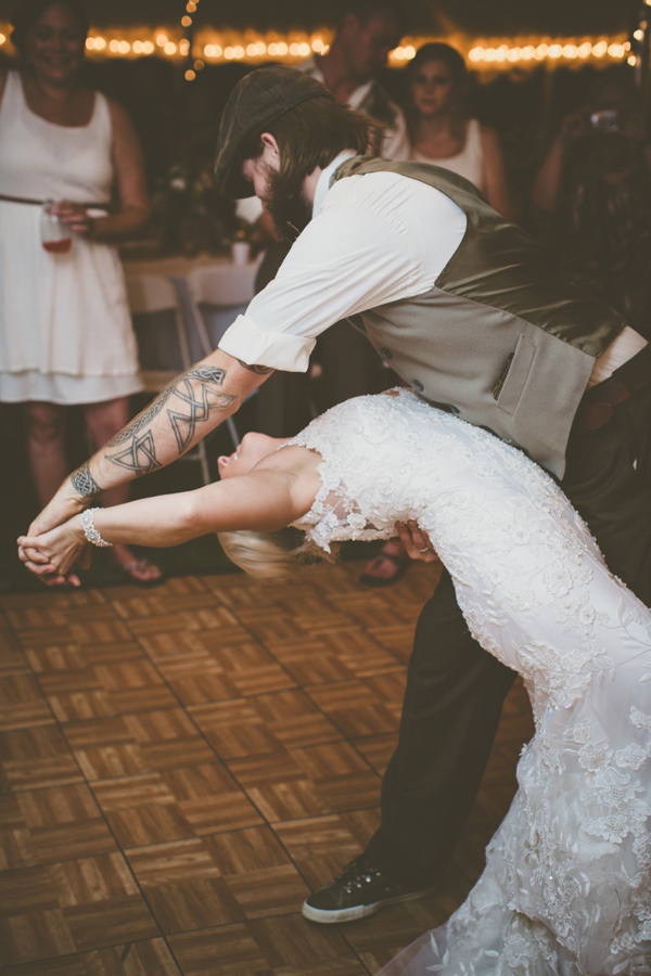 brown-and-white-wisconsin-wedding