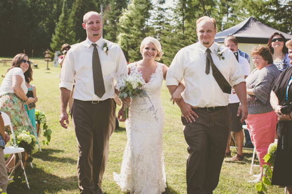 brown-and-white-wisconsin-wedding