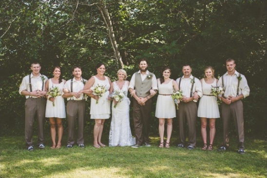 rustic country wedding party looks