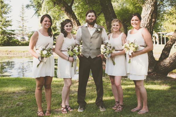 brown-and-white-wisconsin-wedding