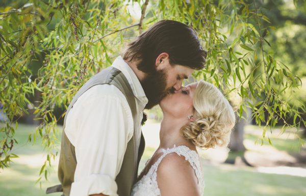 brown-and-white-wisconsin-wedding