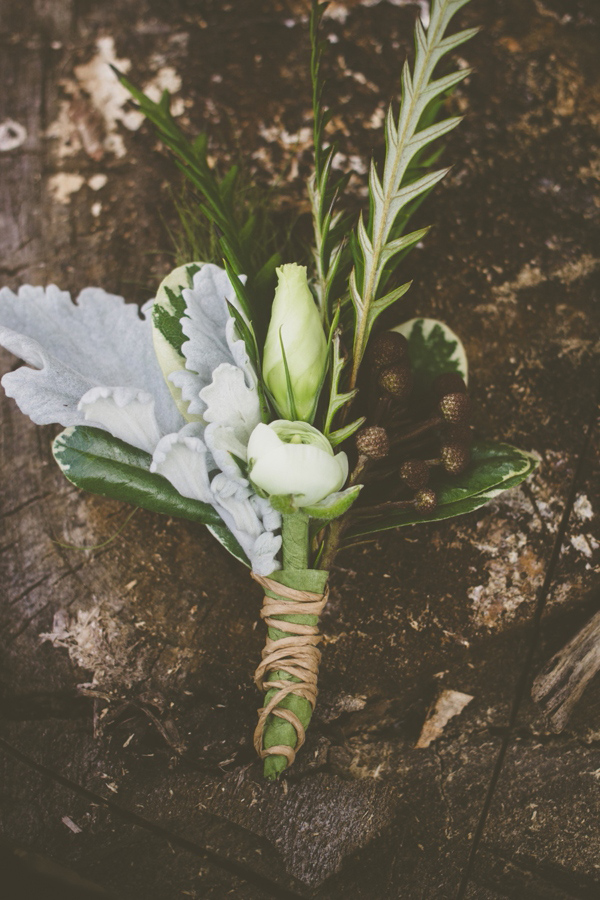 brown-and-white-wisconsin-wedding