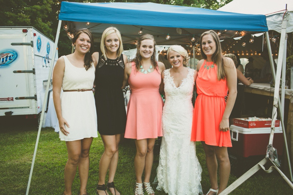 brown-and-white-wisconsin-wedding
