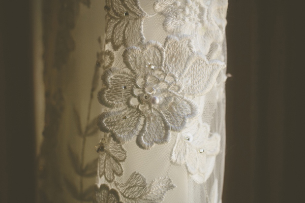 brown-and-white-wisconsin-wedding