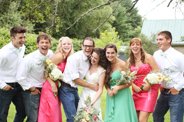 coral-mint-and-gold-wedding-ideas