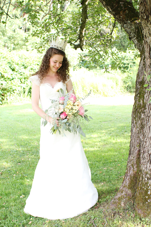 coral-mint-and-gold-wedding-ideas