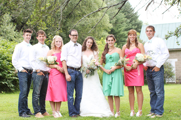coral-mint-and-gold-wedding-ideas