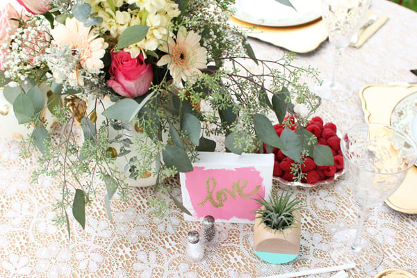 coral-mint-and-gold-wedding-ideas