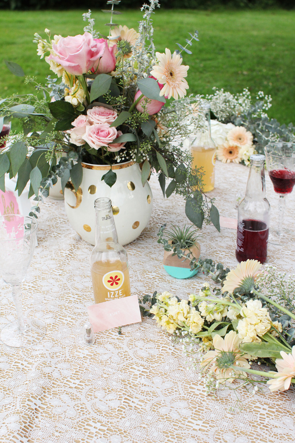 coral-mint-and-gold-wedding-ideas