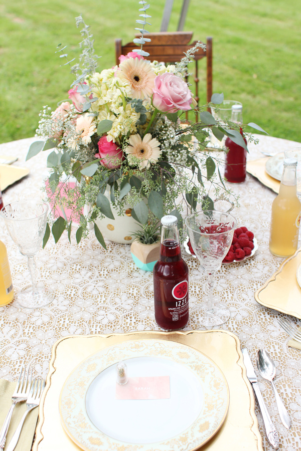 coral-mint-and-gold-wedding-ideas