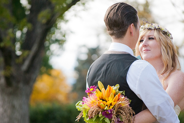 fall-inspired-heart-and-arrow-wedding