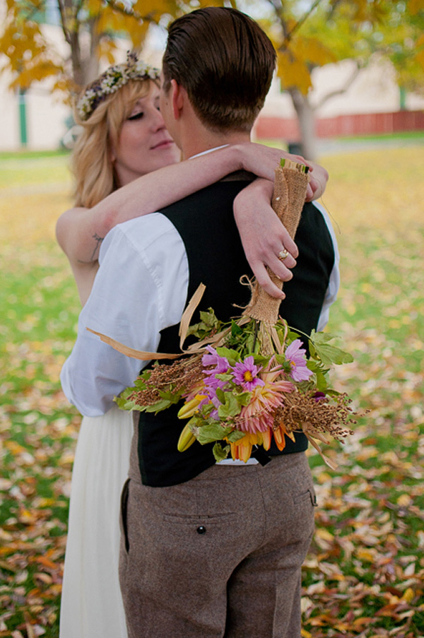 fall-inspired-heart-and-arrow-wedding