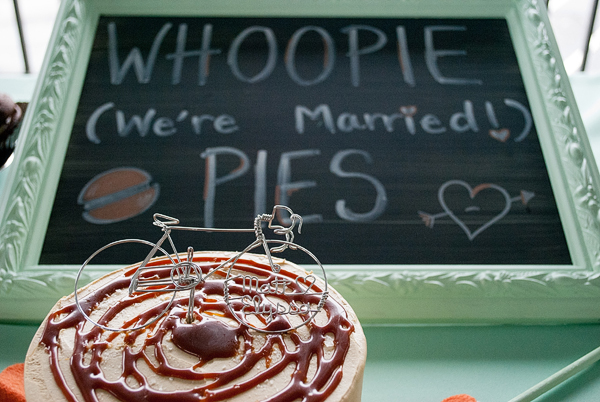 fall-inspired-heart-and-arrow-wedding