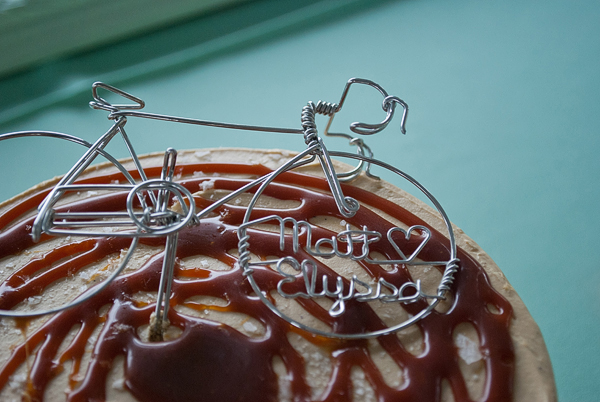 fall-inspired-heart-and-arrow-wedding