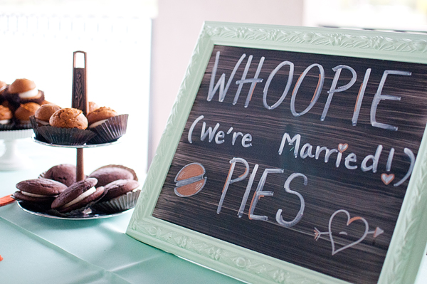 fall-inspired-heart-and-arrow-wedding