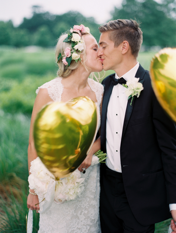 gold-and-mint-wedding-ideas