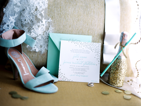 gold-and-mint-wedding-ideas