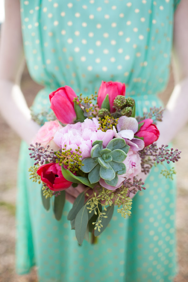 mint-pink-and-gold-wedding-ideas