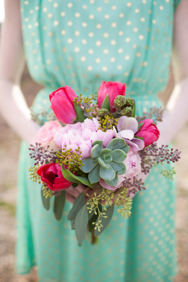 mint-pink-and-gold-wedding-ideas