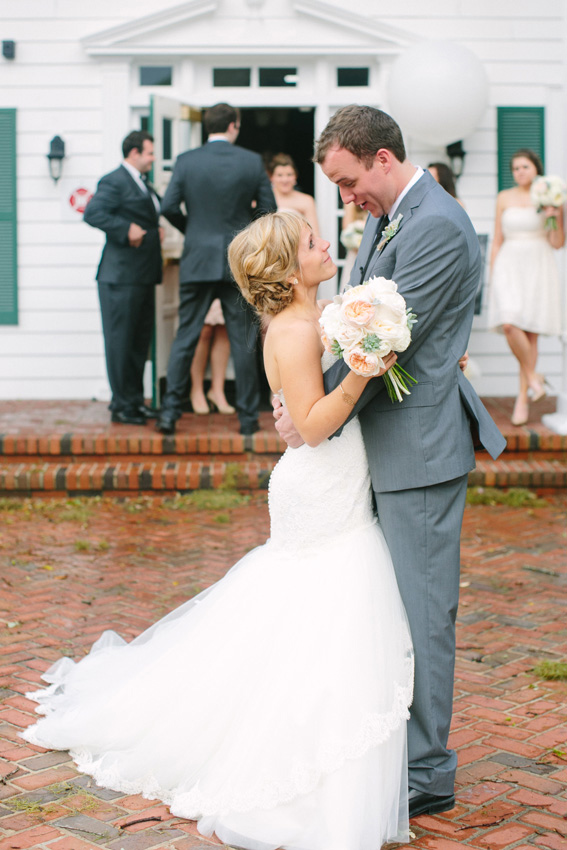 peach-and-gray-wedding-at-cypress