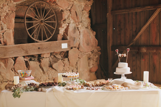 rustic cake table ideas