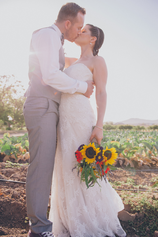 rustic-summer-wedding-at-walnut-grove