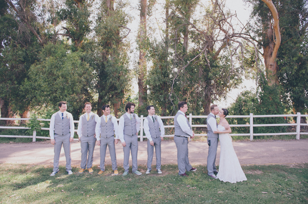 rustic-summer-wedding-at-walnut-grove