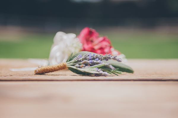 rustic-summer-wedding-at-walnut-grove