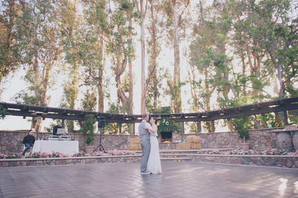 rustic-summer-wedding-at-walnut-grove