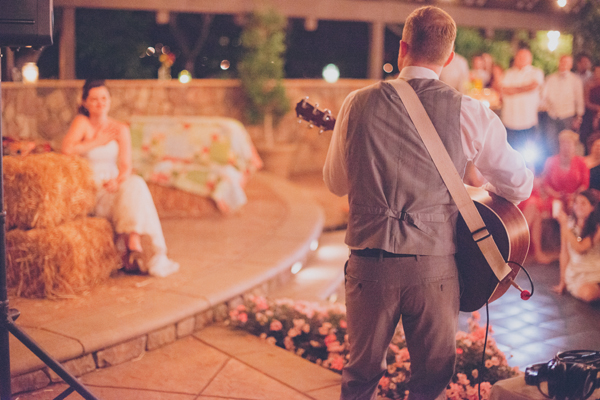rustic-summer-wedding-at-walnut-grove
