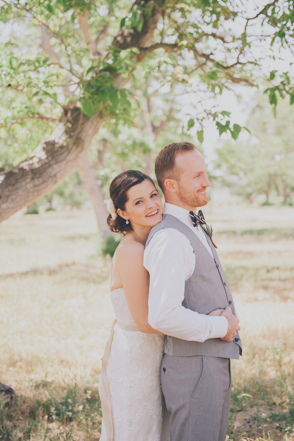 rustic-summer-wedding-at-walnut-grove