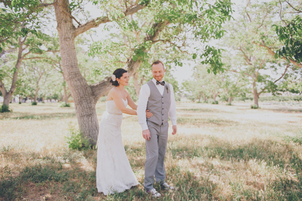 rustic-summer-wedding-at-walnut-grove