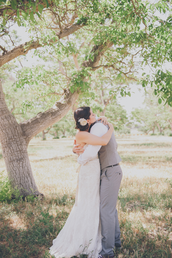 rustic-summer-wedding-at-walnut-grove