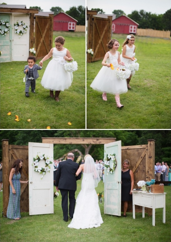 wedding ceremony at Hope Glen Farm