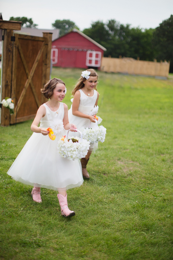 vintage-barn-wedding-at-hope-glen-farm