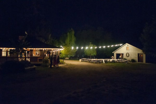 vintage-pastel-wedding-at-radonich-ranch