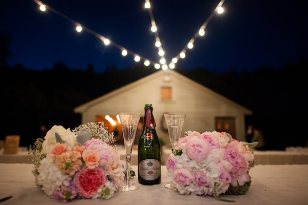 vintage-pastel-wedding-at-radonich-ranch