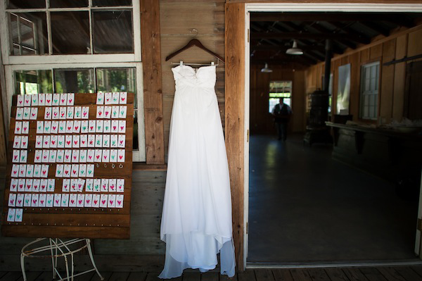 vintage-pastel-wedding-at-radonich-ranch