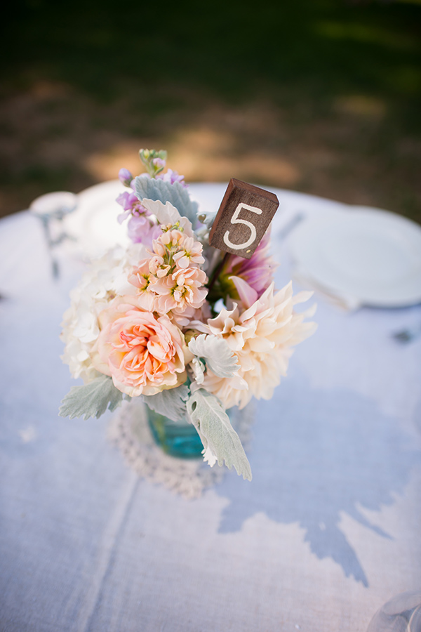 vintage-pastel-wedding-at-radonich-ranch
